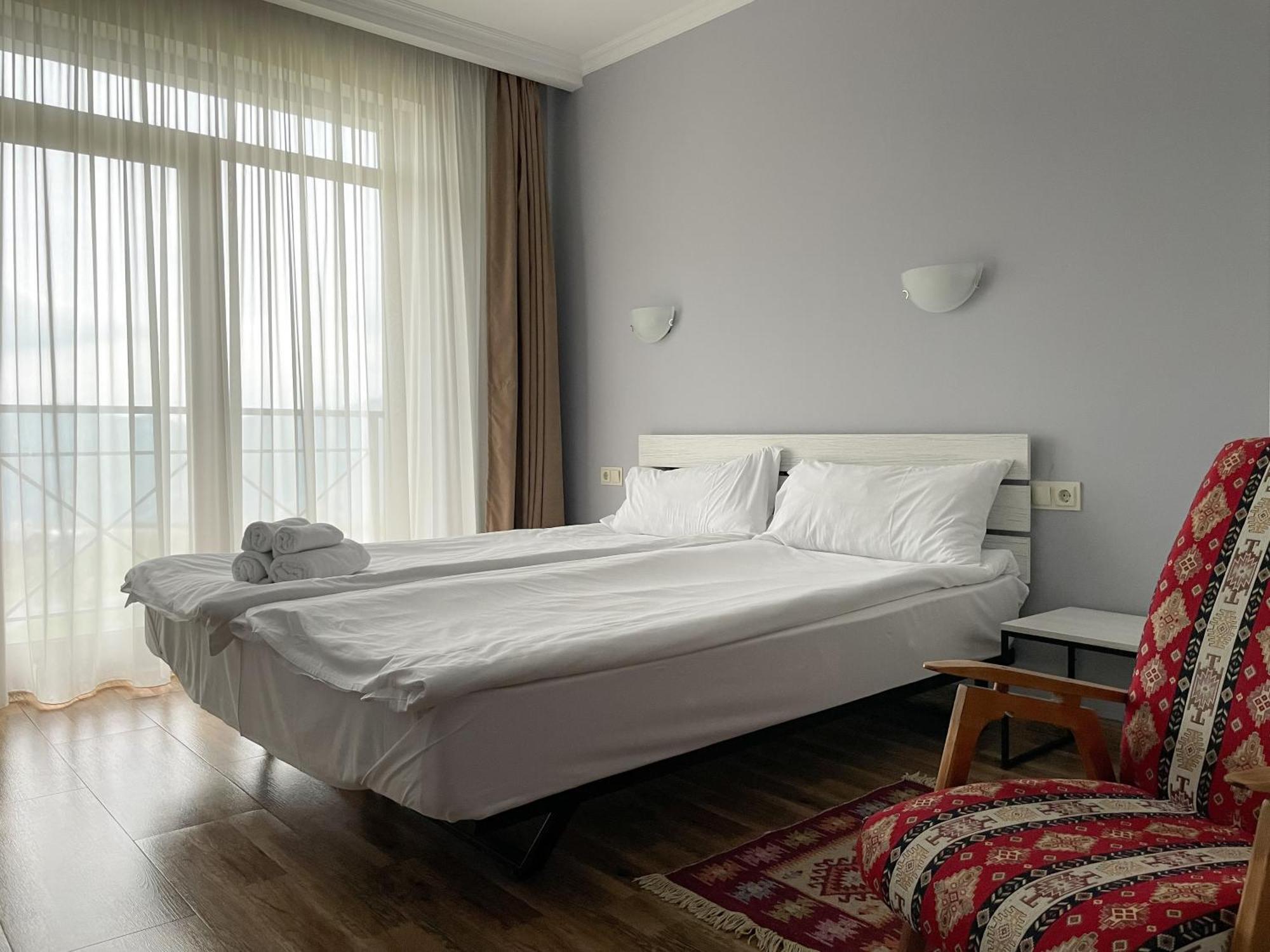 Rezohut Hotel Гудаури Екстериор снимка