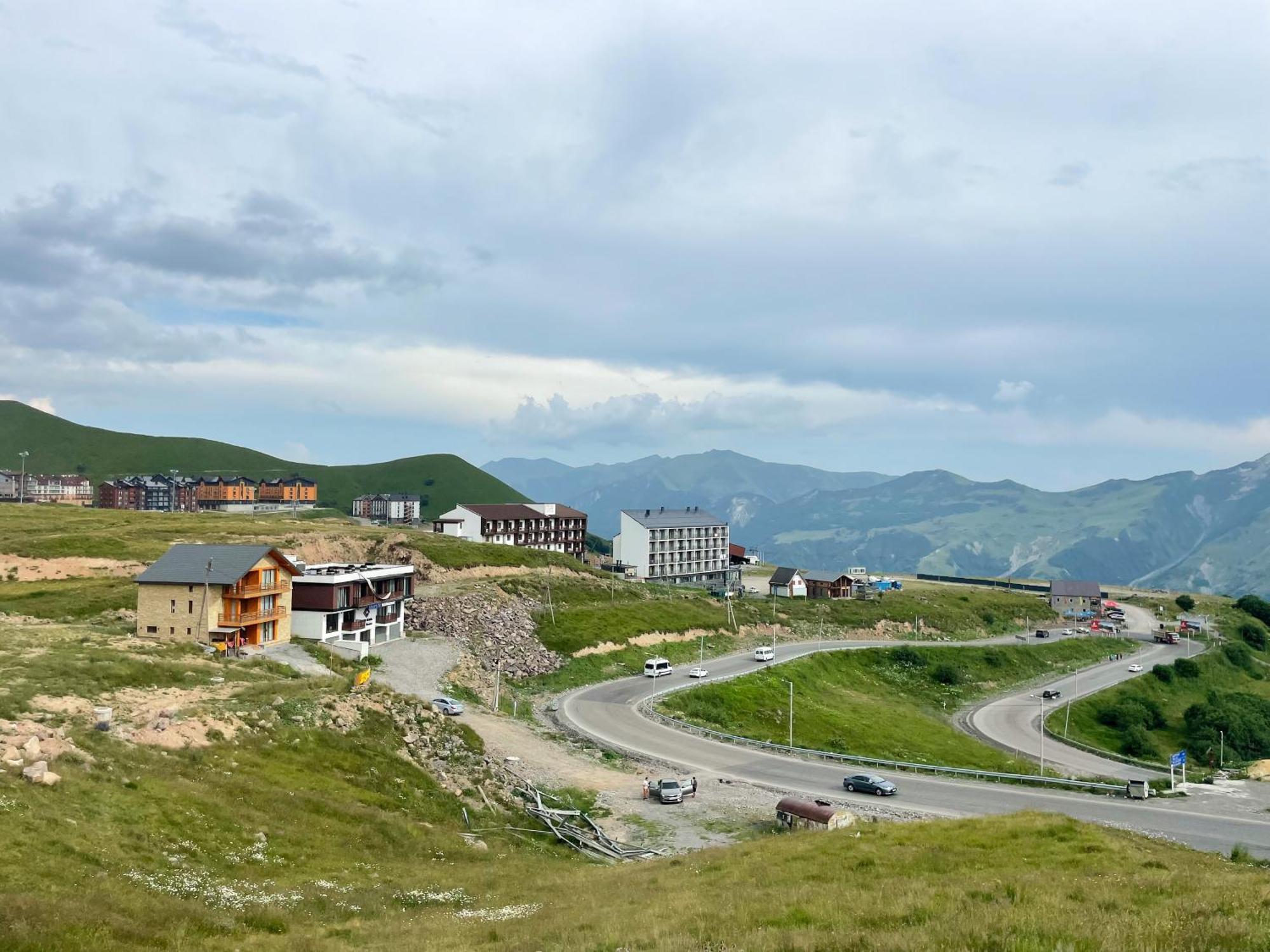 Rezohut Hotel Гудаури Екстериор снимка
