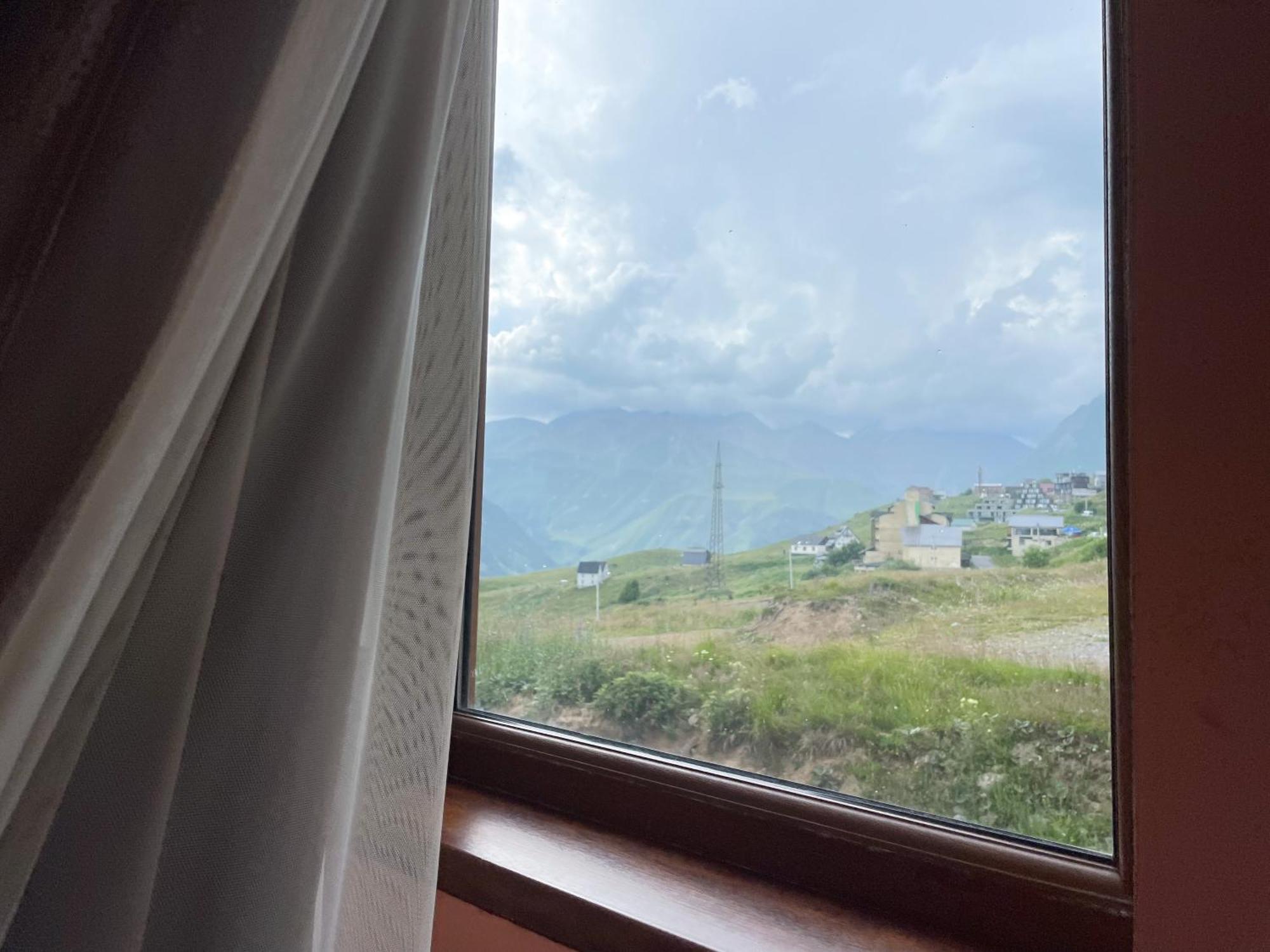 Rezohut Hotel Гудаури Екстериор снимка
